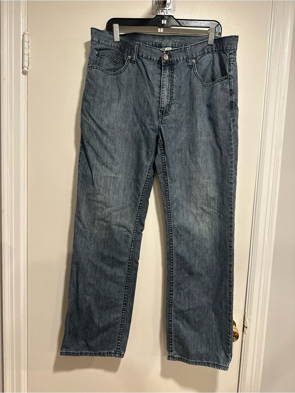 VTG 90s Y2K Kenneth Cole Sz36/30 stonewash Straight Leg Baggy Streetwear jeans.